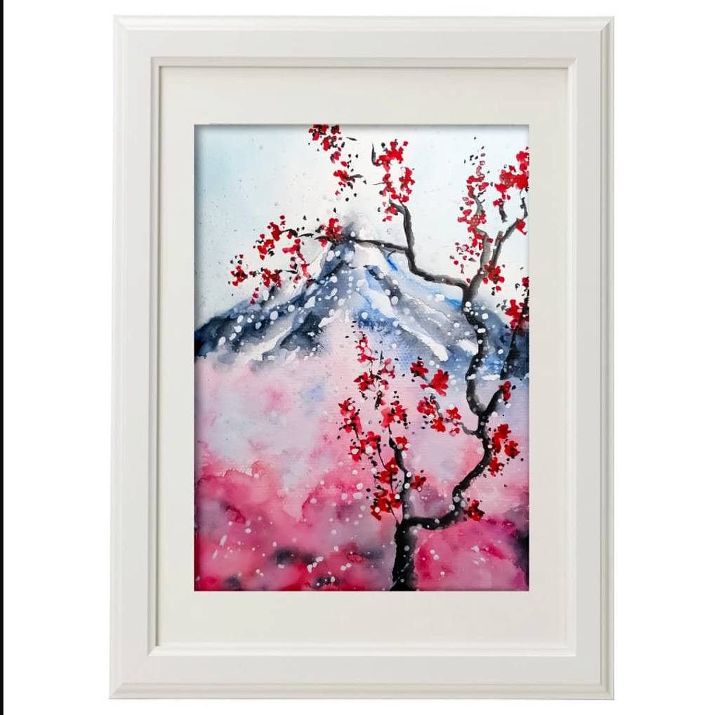 Цветущая вишня в горах Фото #1